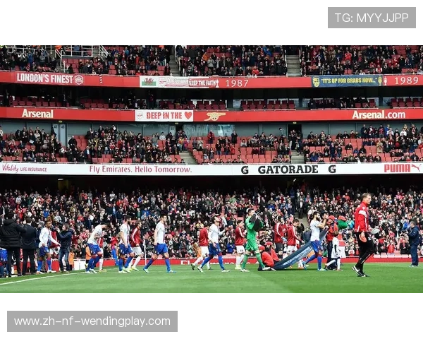 阿森纳对曼联欧冠对决：英超双雄在欧战舞台的交锋回顾